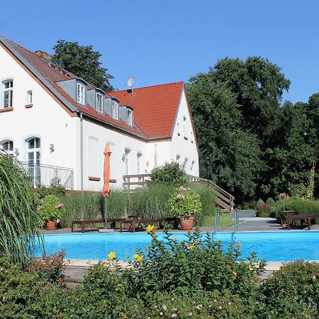 Gutshof Marienthal Apartment Viereck Екстериор снимка