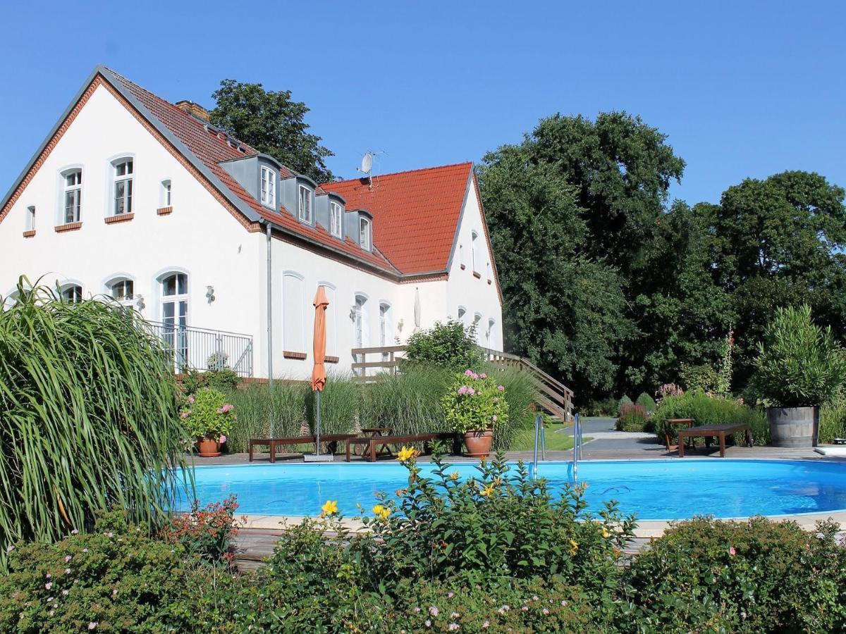 Gutshof Marienthal Apartment Viereck Екстериор снимка